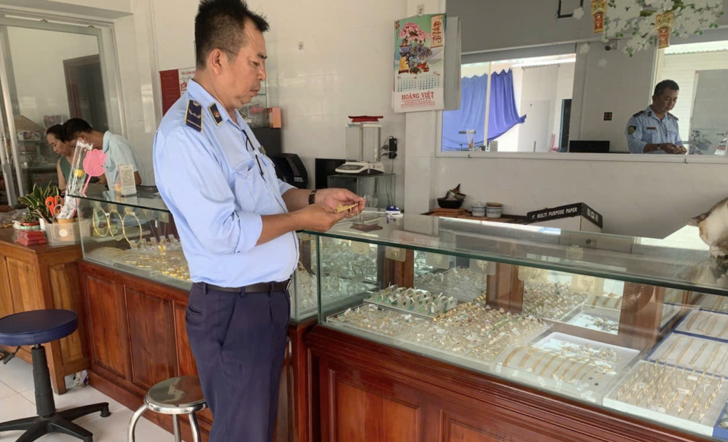30 ngày, một tỉnh phía Nam có 41 vụ vi phạm kinh doanh vàng