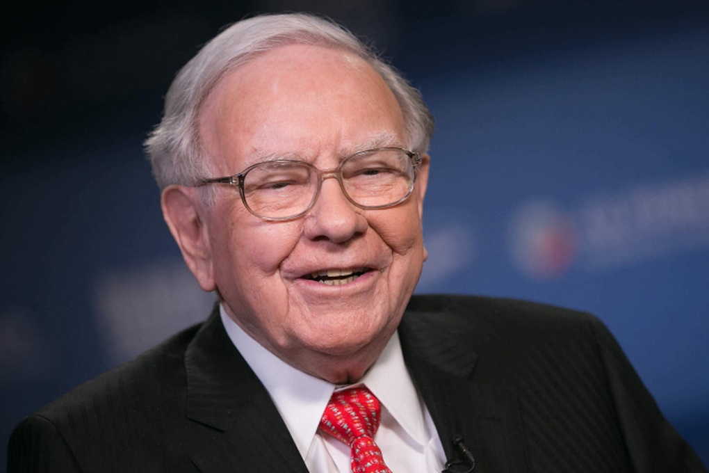 Warren Buffett cảnh báo điểm yếu cốt tử của vàng giữa cơn sốt kim loại quý